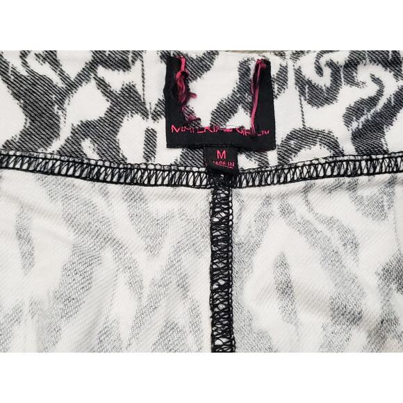Black & White Unique Design Front Zip Up Mini Skirt w. Pockets | Size Medium - Picture 5 of 9